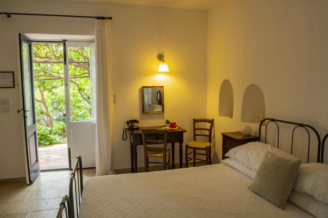 Hotel Signum Malfa  Luaran gambar